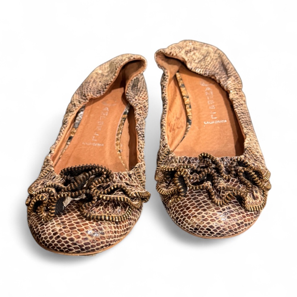 Jeffrey Campbell Brown Python Print Flats Size 9 - image 2